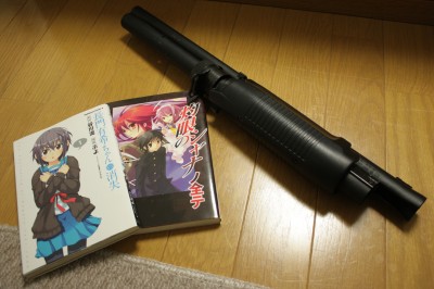 M3のパーツと本2冊